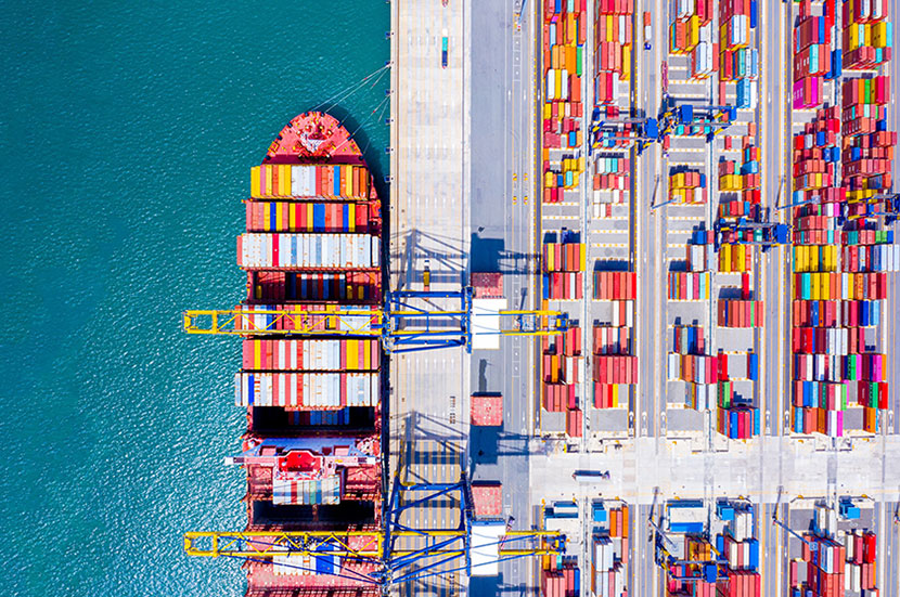 厦门整柜海运到美国中报关的查验要点与企业应对策略