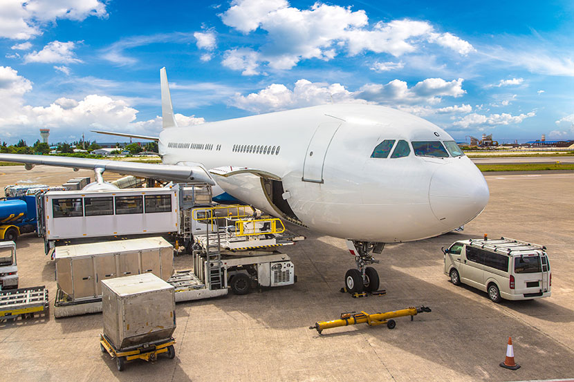 国际空运舱位价格波动规律与订舱时机把握