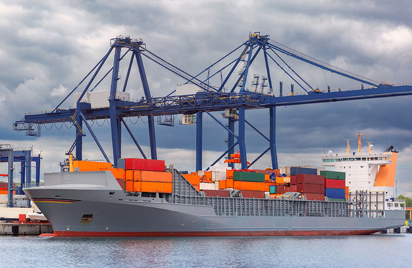 跨境快递公司应对贸易壁垒的物流效能提升策略