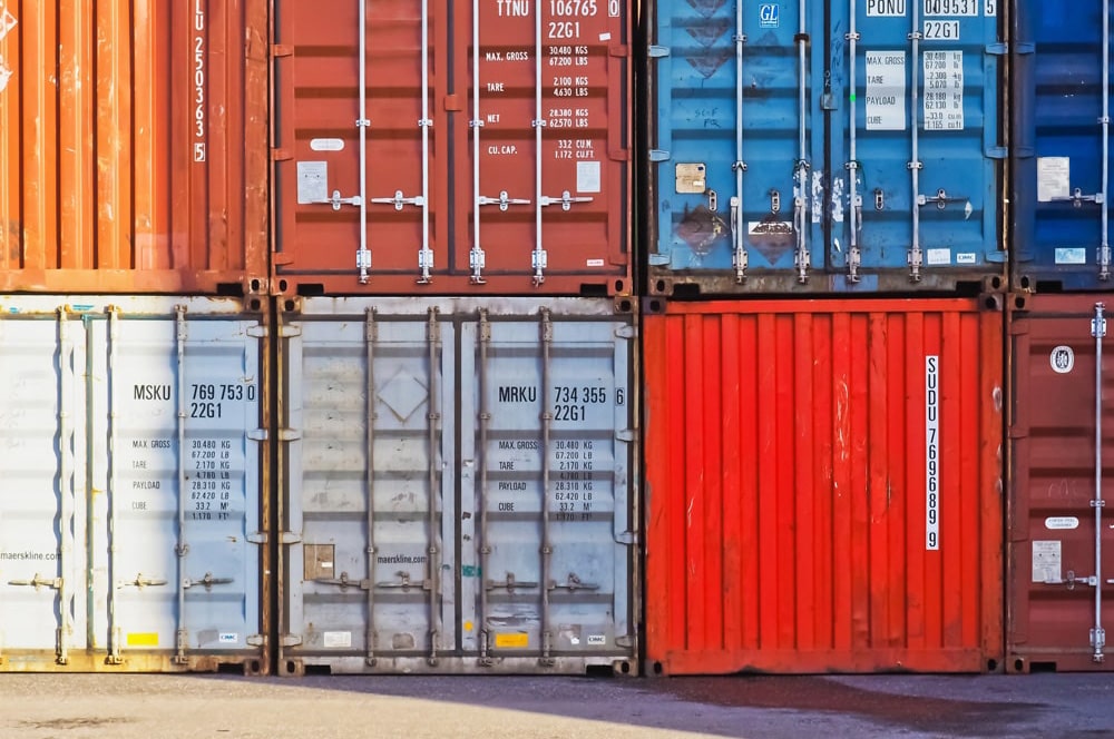 从中国上海港到美国洛杉矶港和纽约港的集装箱运输费用